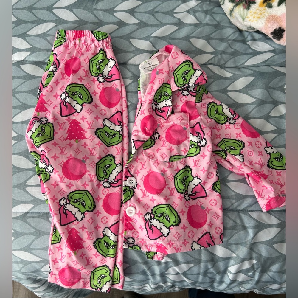Grinch pjs
